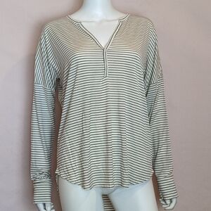 Gap Body Striped Long Sleeve Tee size Medium